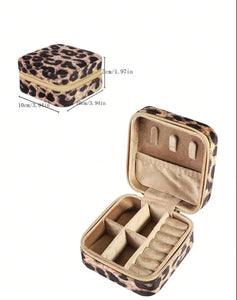 Travel jewellery case