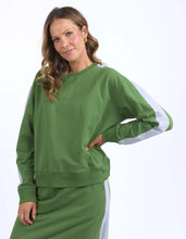 Load image into Gallery viewer, Sloane Fleece Crew Cedar top - Green / grey Melange trim
